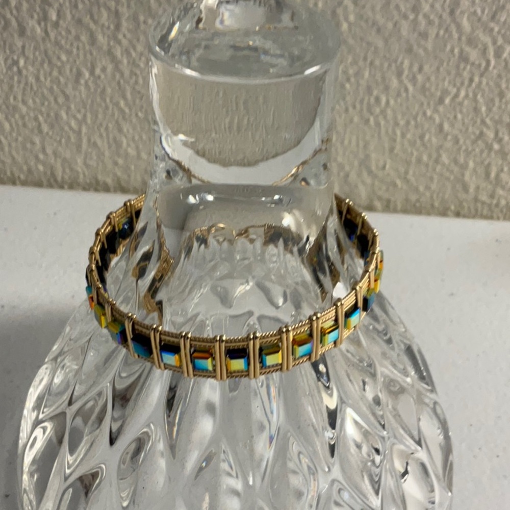 Twisted Wire Design Bracelet